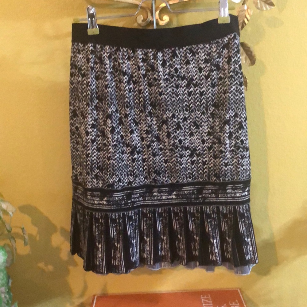 Max Edition size Large skirt